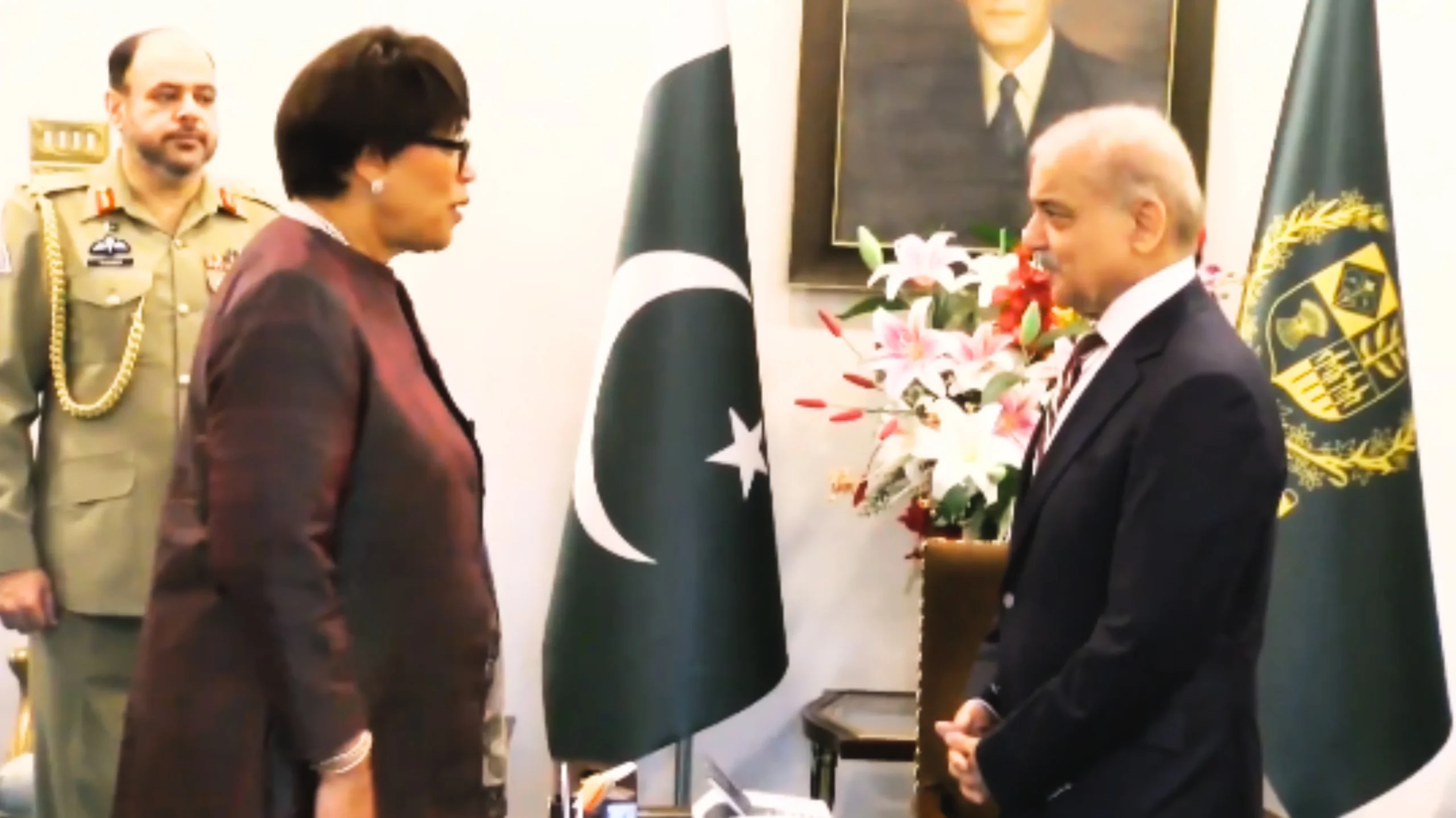 Commonwealth Secretary-General Calls on The Prime Minister Shahbaz Sharif