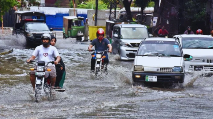 Lahore Breaks 44-Year Rainfall Record 350 Millimetres in Just Three Hours