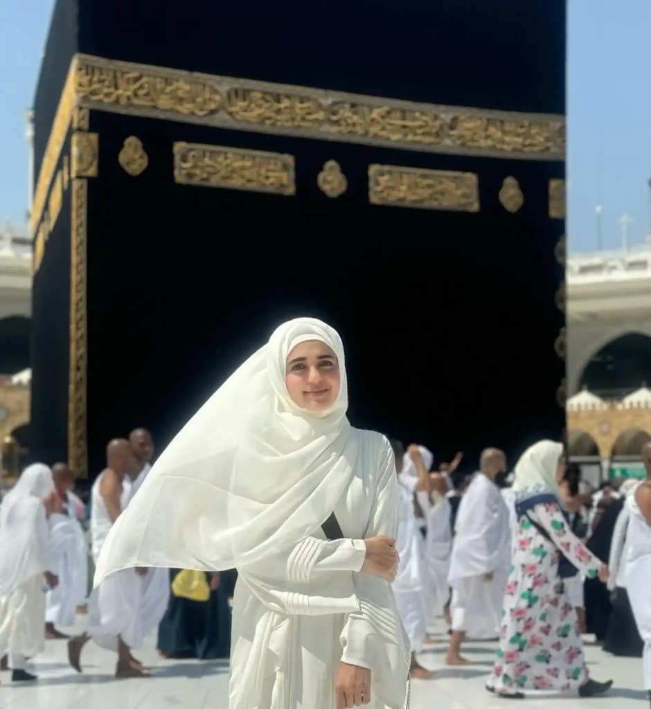 Sunbal Iqbal Khan Performs Umrah, Shares Her Spiritual Journey on Instagram